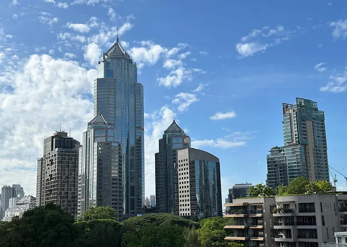 Apartment Langsuan Spacious One Bedroom Bangkok