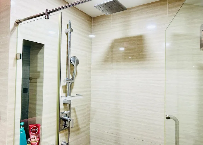 Apartment Langsuan Spacious One Bedroom