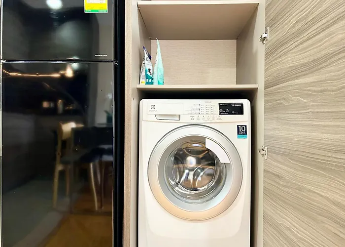 Apartment Langsuan Spacious One Bedroom